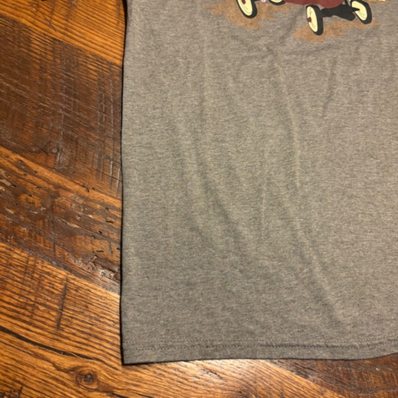 Ladies Fall Graphic Small Soft Tshirt - NEW, never worn - Picture 5 of 7